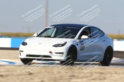 media/Nov-08-2025-Speed Ventures (Sat) [[1c7a6332f5]]/TC B/Session 3 (Turn 1)/